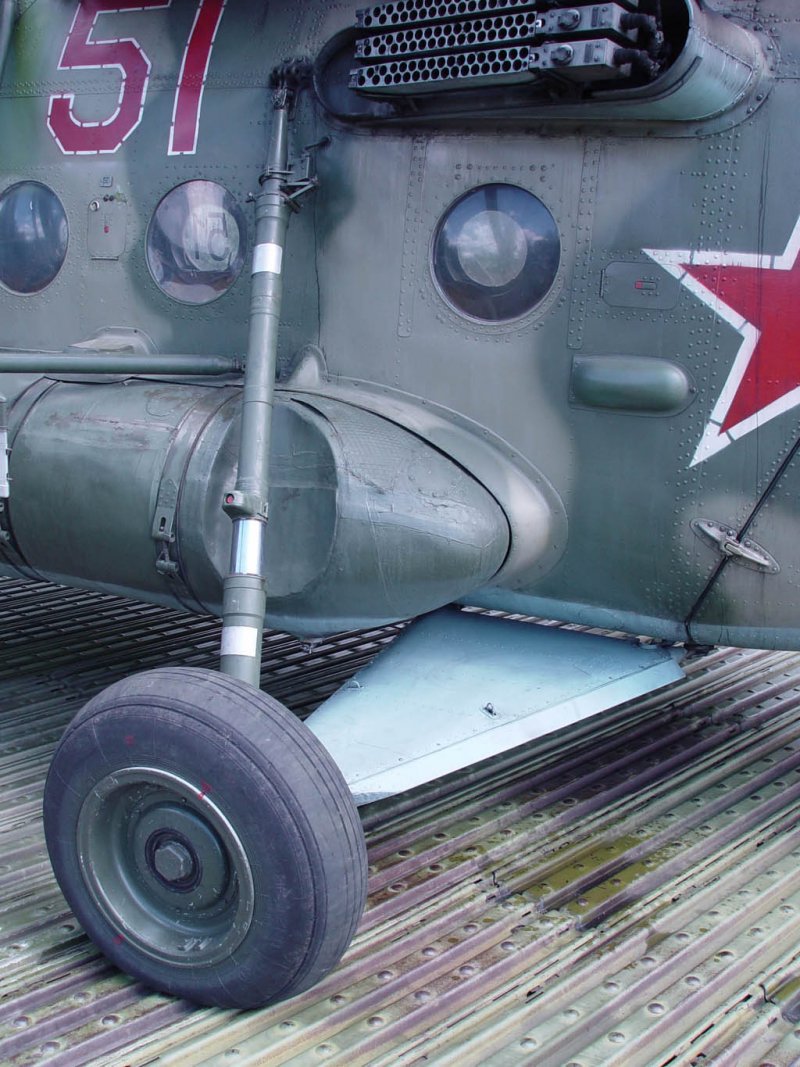 Шасси вертолета ми-8