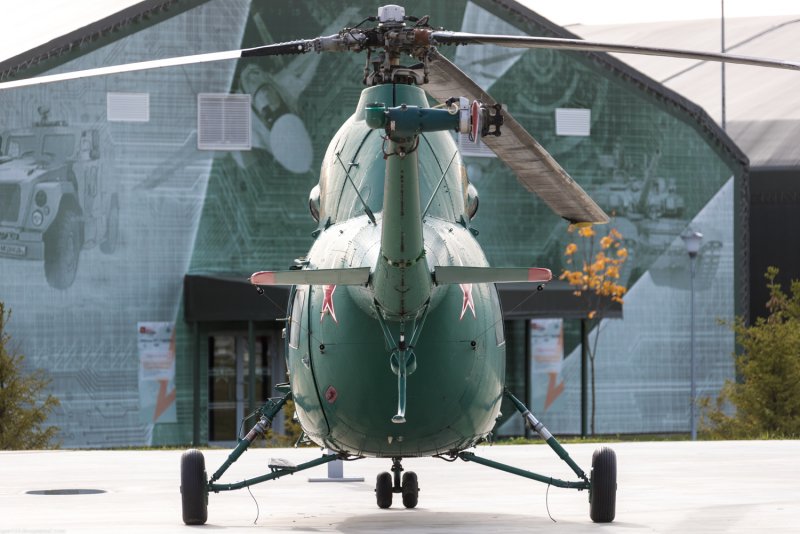АН-22 передняя стойка шасси