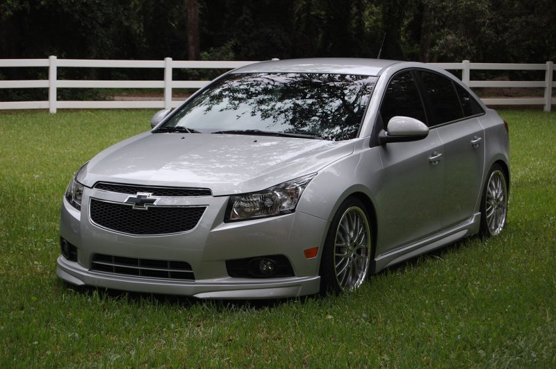 Cruze задний бампер дорестайлинг