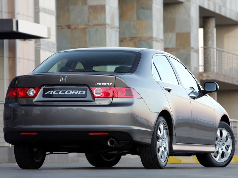 Honda Accord 7 поколение