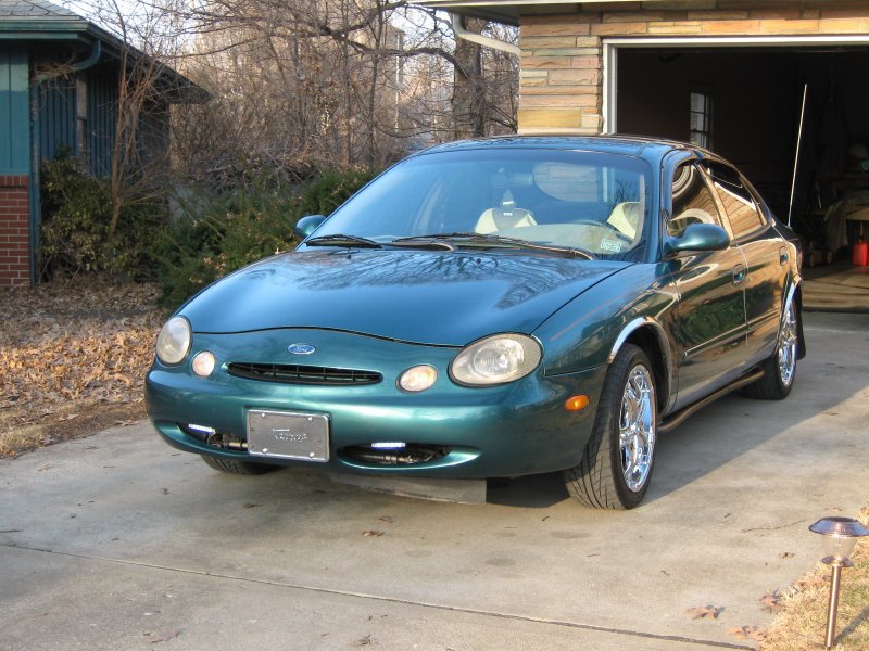 Ford Taurus 1997 хамелеон
