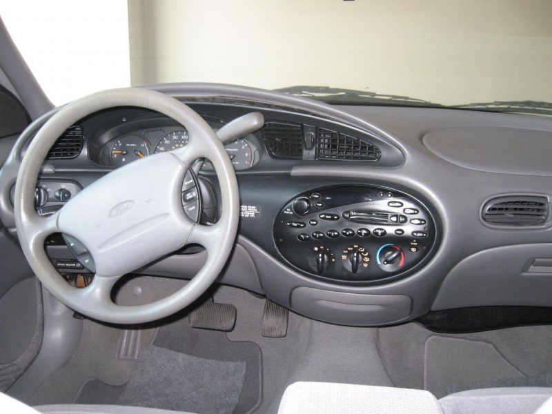 Ford Taurus 1997 Sho
