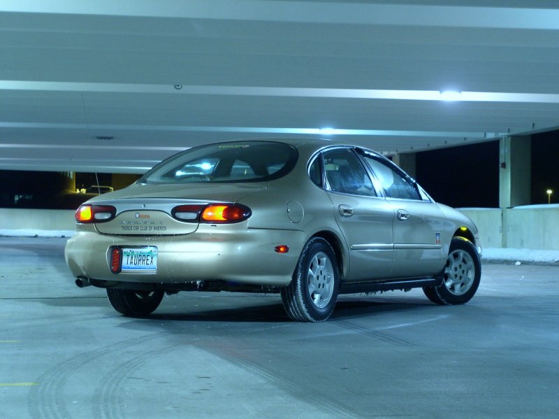 Ford Taurus 1997 хамелеон