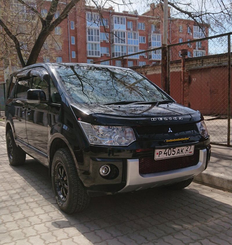 Мицубиси Delica d5