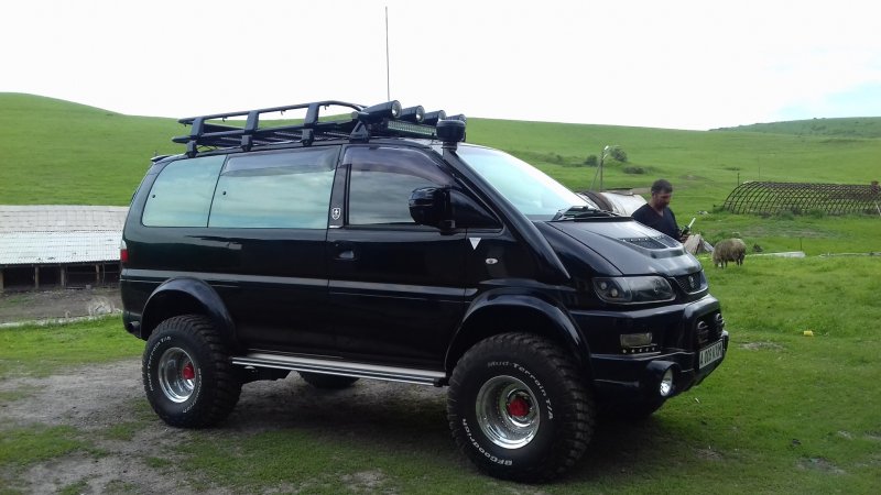 Mitsubishi Delica l400