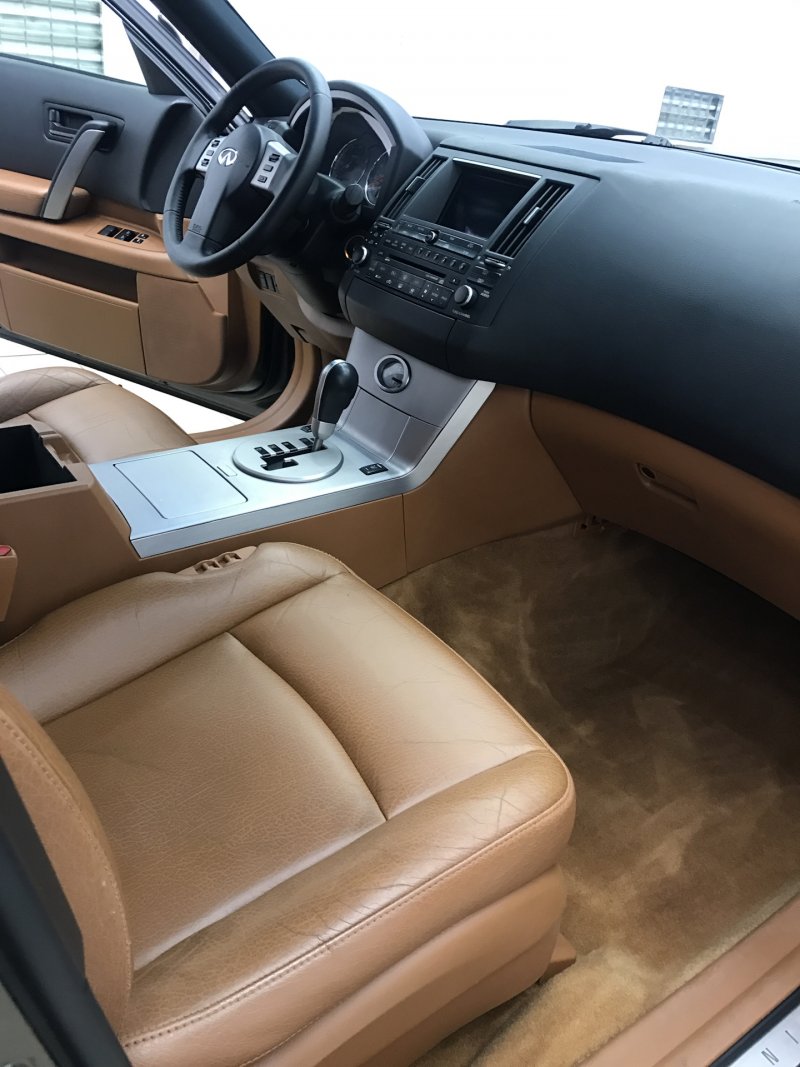 Infiniti fx35 салон