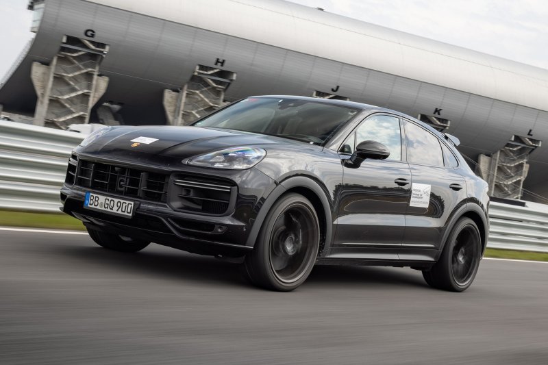 Porsche Cayenne 2022