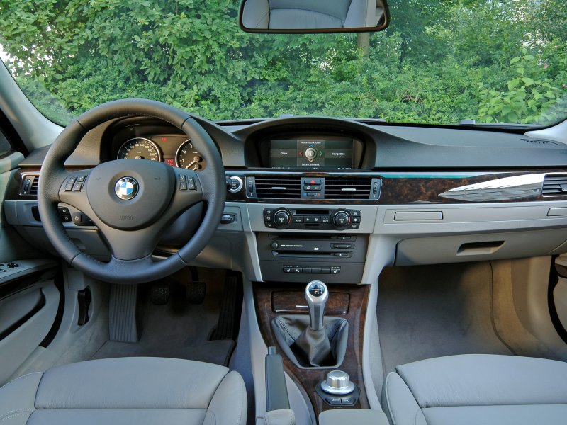 BMW 325i 2006