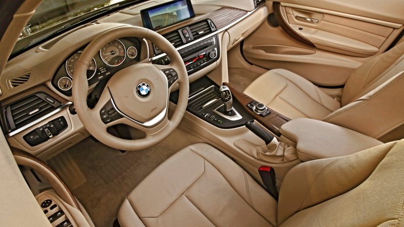 BMW 3 светлый салон