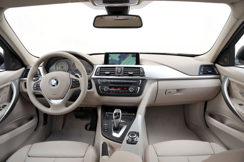 BMW 3 салон