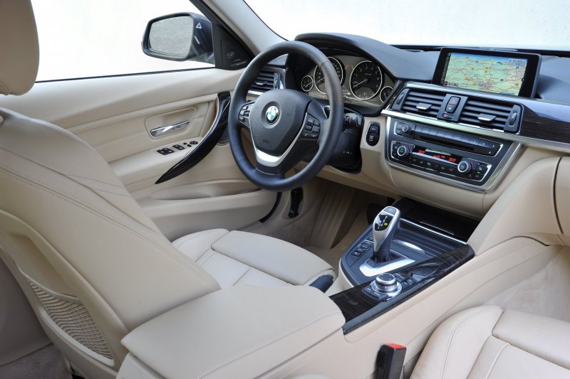 BMW 3 2013 Interior