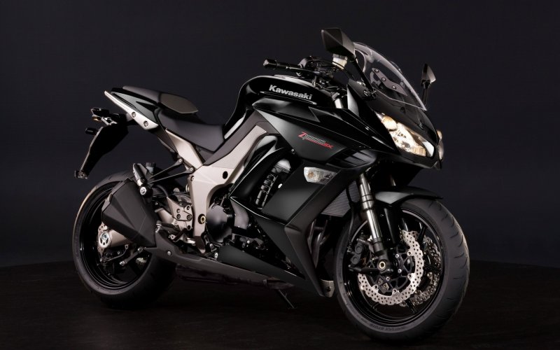 Мотоцикл Кавасаки z1000
