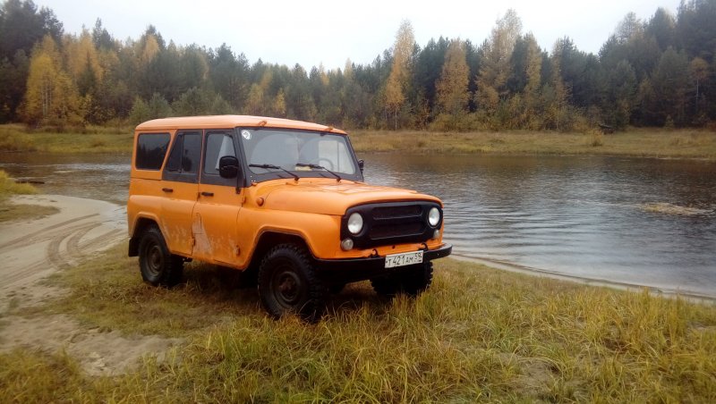 Машина УАЗ 31519