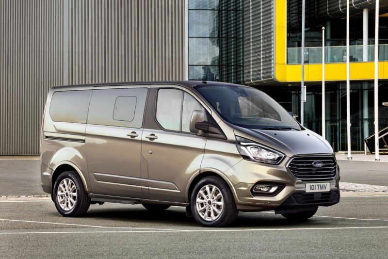 Ford Tourneo Custom 2017