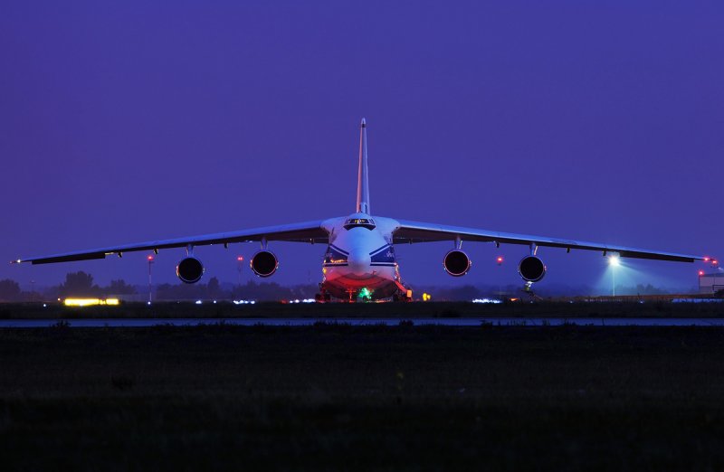Мрия и а380
