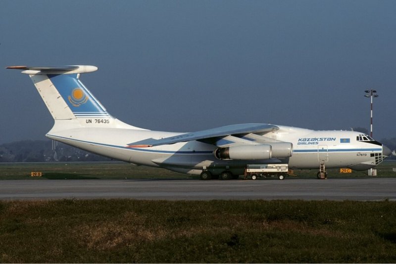 Эйр Казахстан ил-76