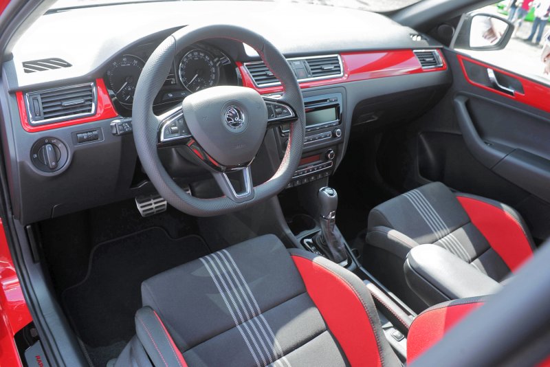 Skoda Rapid Sport 2013