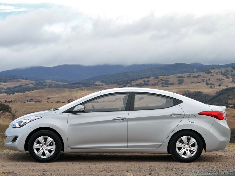 Hyundai Elantra 5 поколения