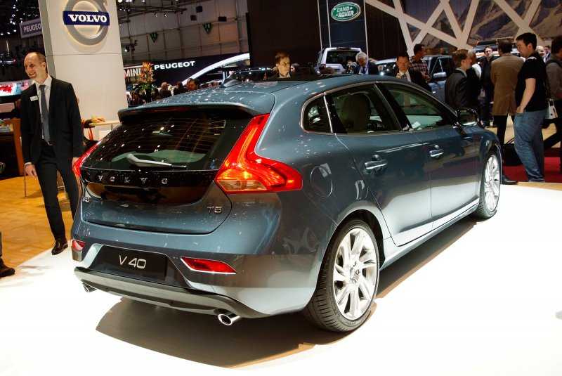 Volvo s40 1 универсал