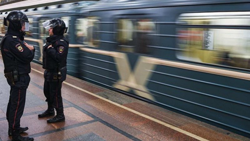 Бывают полицейские поезда
