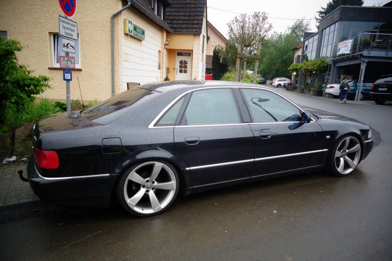 Audi a8 d2 черная