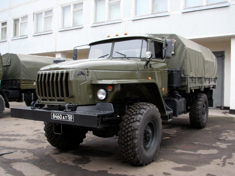 Урал-43206 грузовой автомобиль