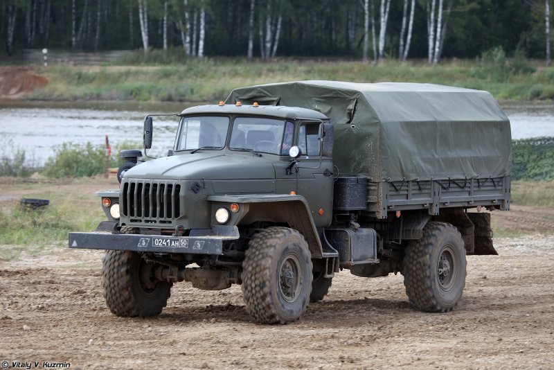 Урал 43206 армейский