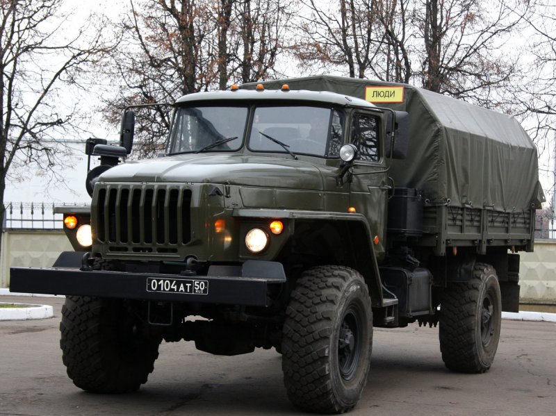 Урал грузовик 43206