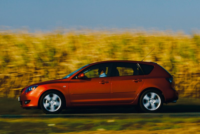 Mazda 3 BK хэтчбек