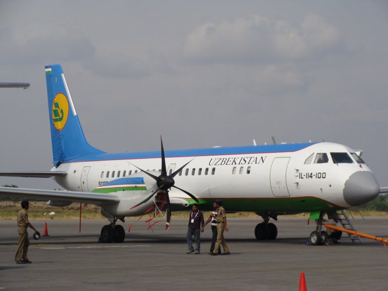 Ил 114 Uzbekistan Airways