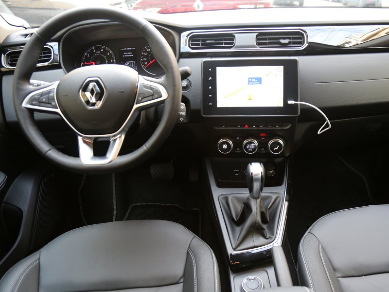 Renault Arcana салон