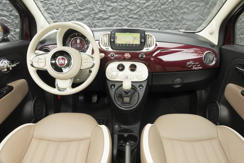 Fiat 500 салон