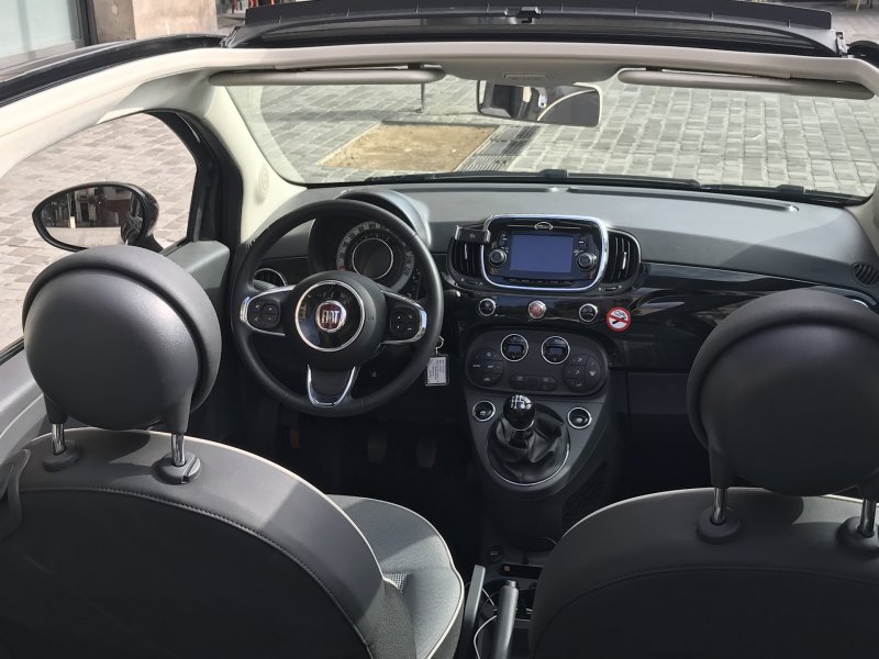 Fiat 500 II салон