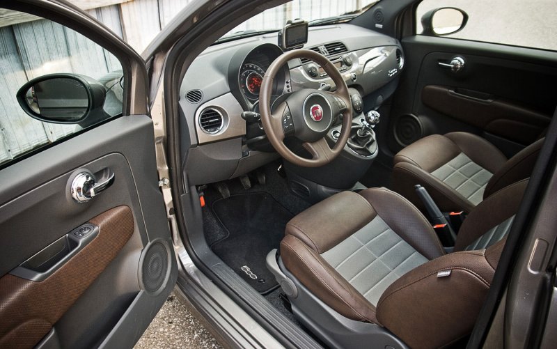 Fiat 500 2012 салон