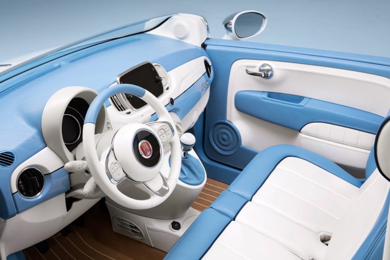 Fiat 500 голубой салон