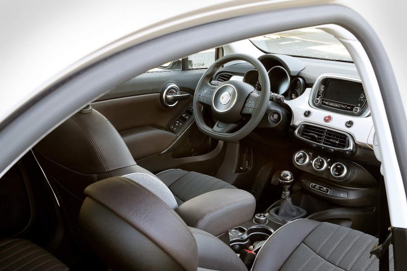 Fiat 500 кроссовер салон