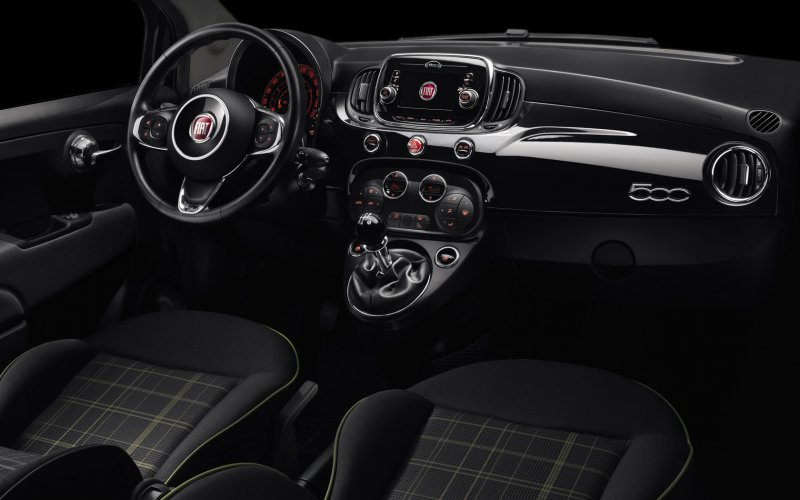 Fiat 500 II салон