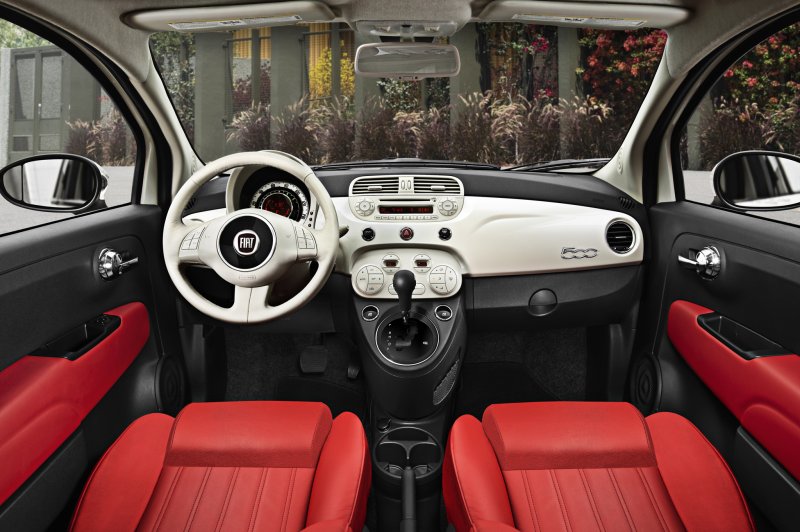 Fiat 500 интерьер