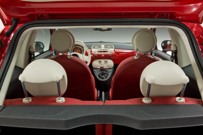 Fiat 500 II салон