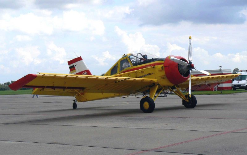 PZL 100