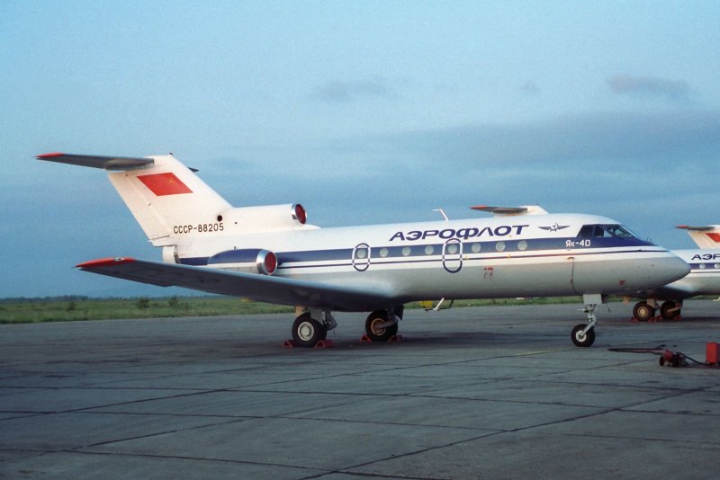 Як-42 крыло