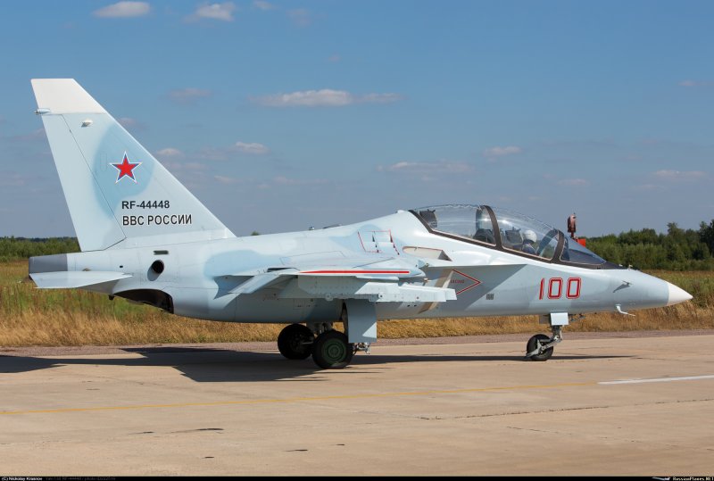 Як 40 самолет