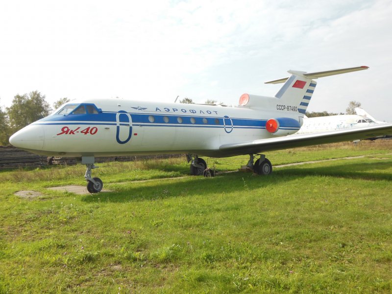 Як-42 характеристики