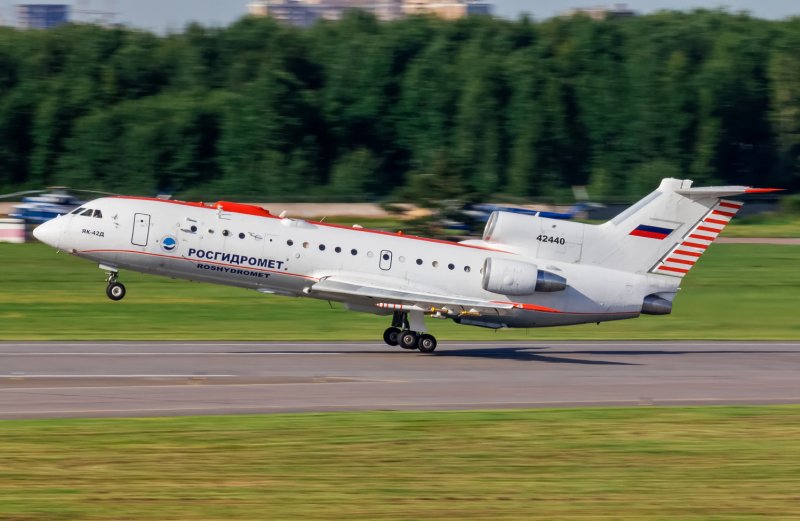 Як-42д Росгидромет