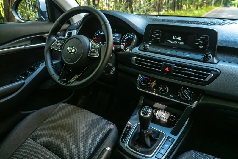 Kia Seltos 2020 комплектация Comfort