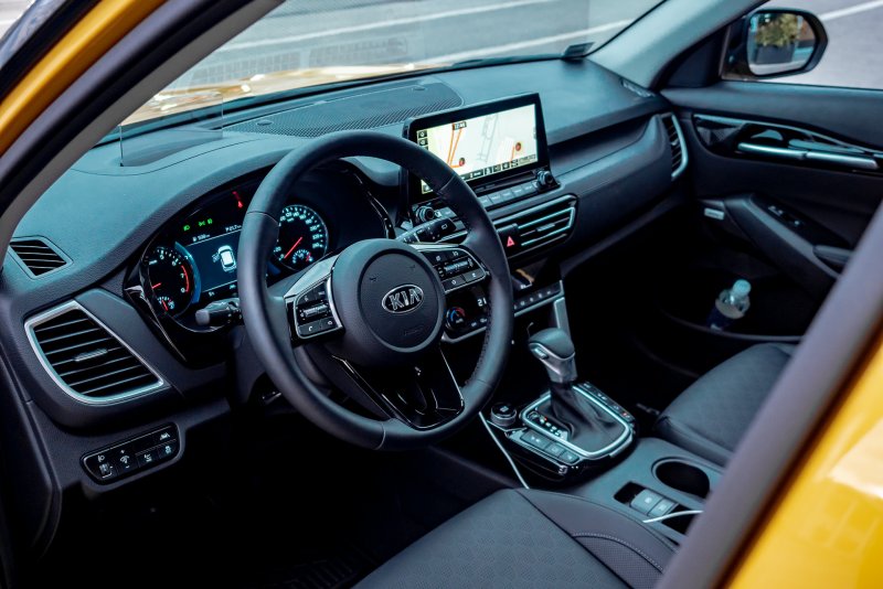 Kia Seltos 2020 интерьер