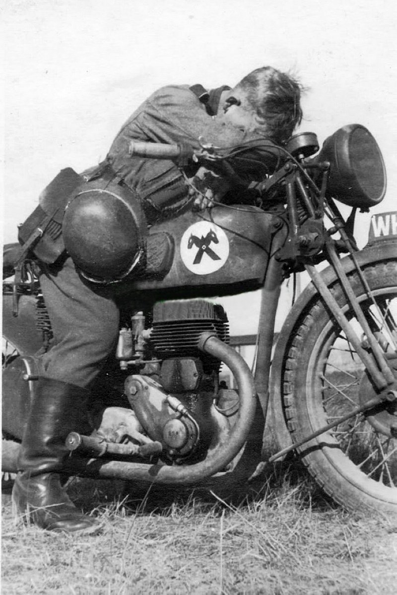 Triumph 1940 мотоцикл Вермахт
