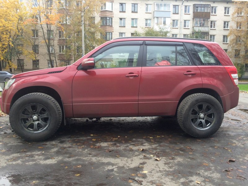 Suzuki Grand Vitara на литых r16