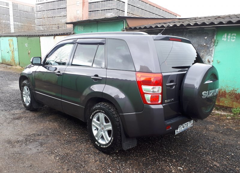 Suzuki Grand Vitara на литых дисках
