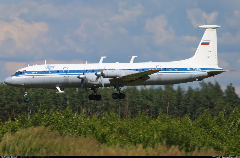 Самолет ил-22 75600